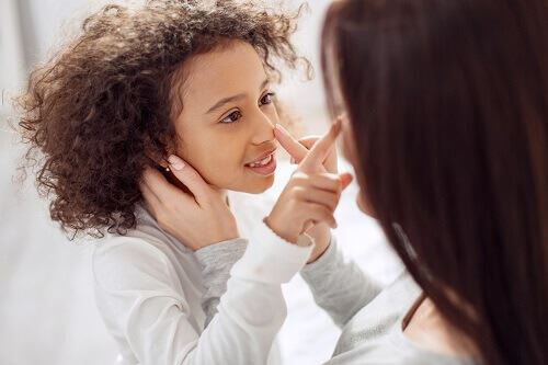 Mother with custody of her daughter